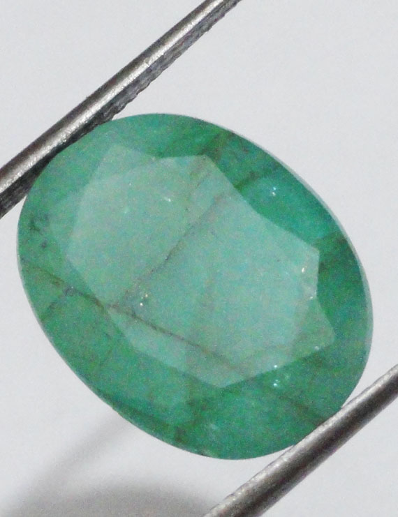 6.98 ct/7.65 ratti Natural Certified Zambian Panna (Emerald)